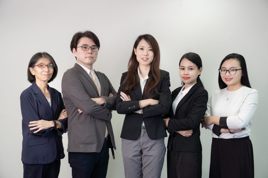 Willtec Việt Nam tự hào khi có một đội ngũ tư vấn tuyển dụng năng động. Chúng tôi luôn nhận thức về trách nghiệm của “người kết nối” doanh nghiệp và ứng viên, từ đó tìm kiếm, giới thiệu cho doanh nghiệp và ứng viên những lựa chọn tuyển dụng hợp lý nhất.